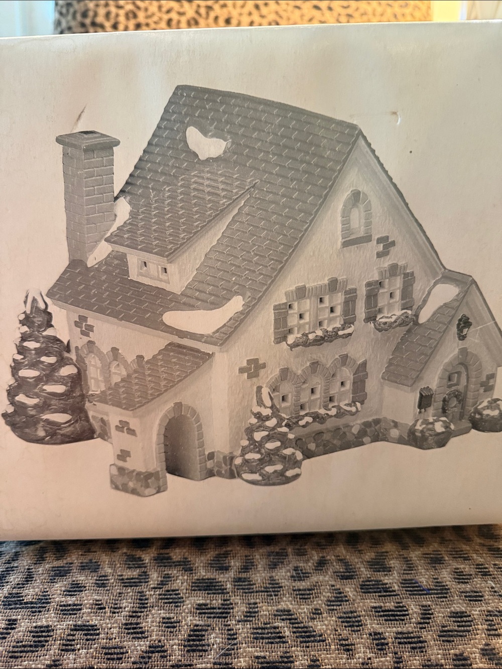 (Retired) Dept 56 Original Snow Village.Carmel Cottage. With Cord, Light and Box - Picture 3 of 12